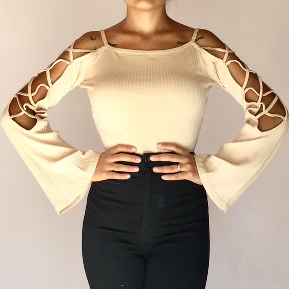 Long Sleeve caged bodysuit - Picture 3 of 7